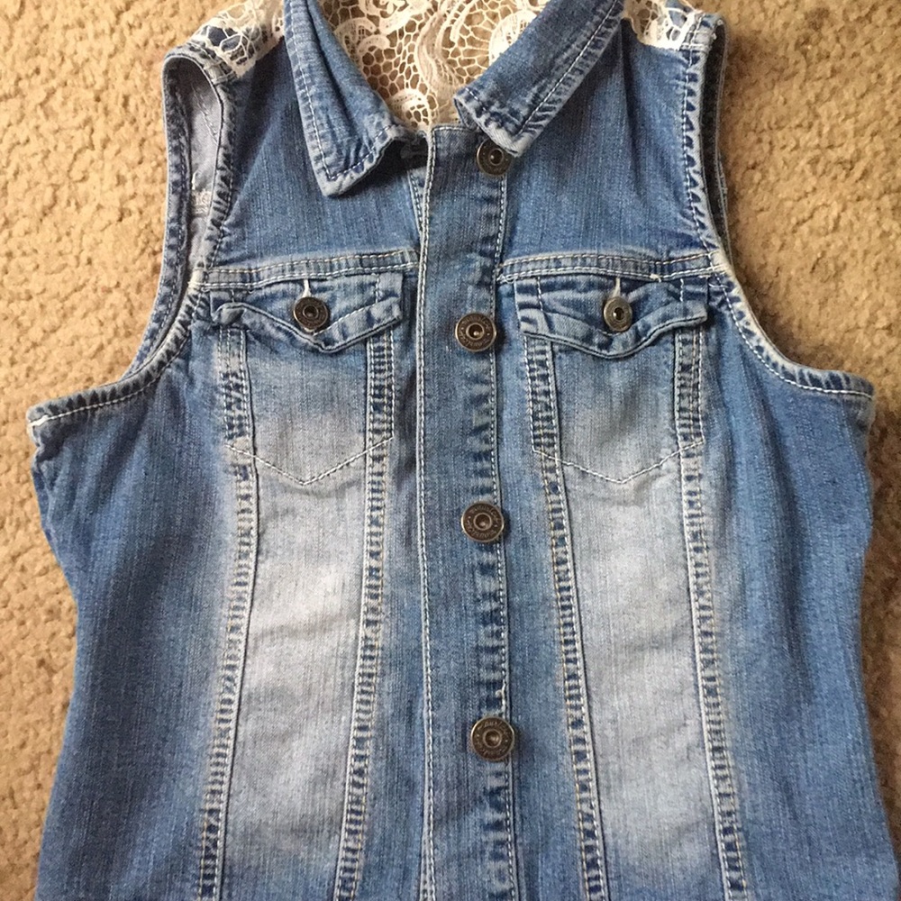 Jean Vest